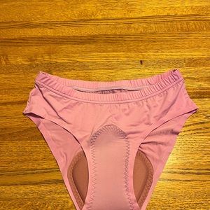 Ladies padded underwear. Biking. Cushioned. Size Small. #P102